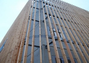 Evo-Park - Construction d'un parking aérien en structure métallique multi-niveaux avec une façade bois